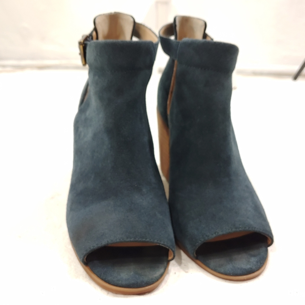 SOLE SOCIETY FERRIS SUEDE PEEP TOE HEEL - Picture 11 of 12